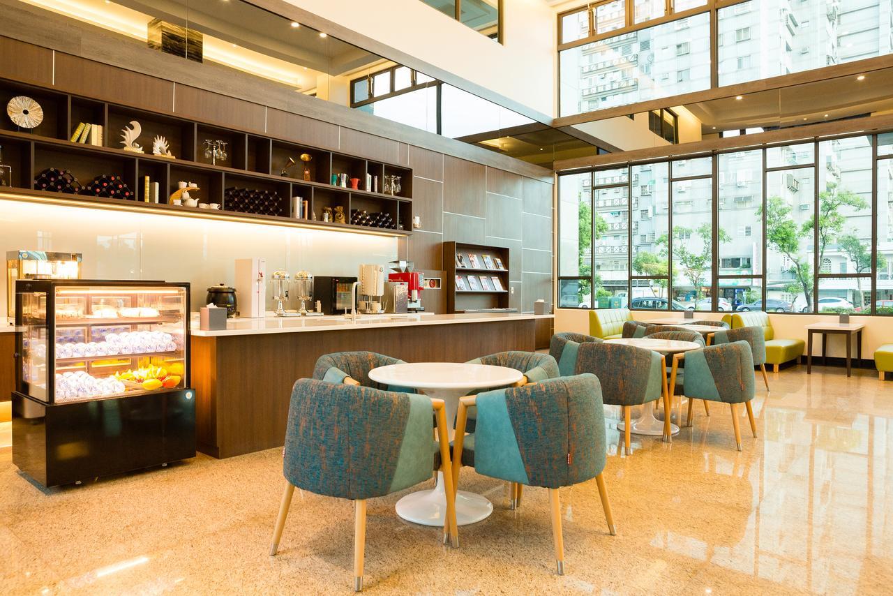 V-Hotel Taitung Екстериор снимка