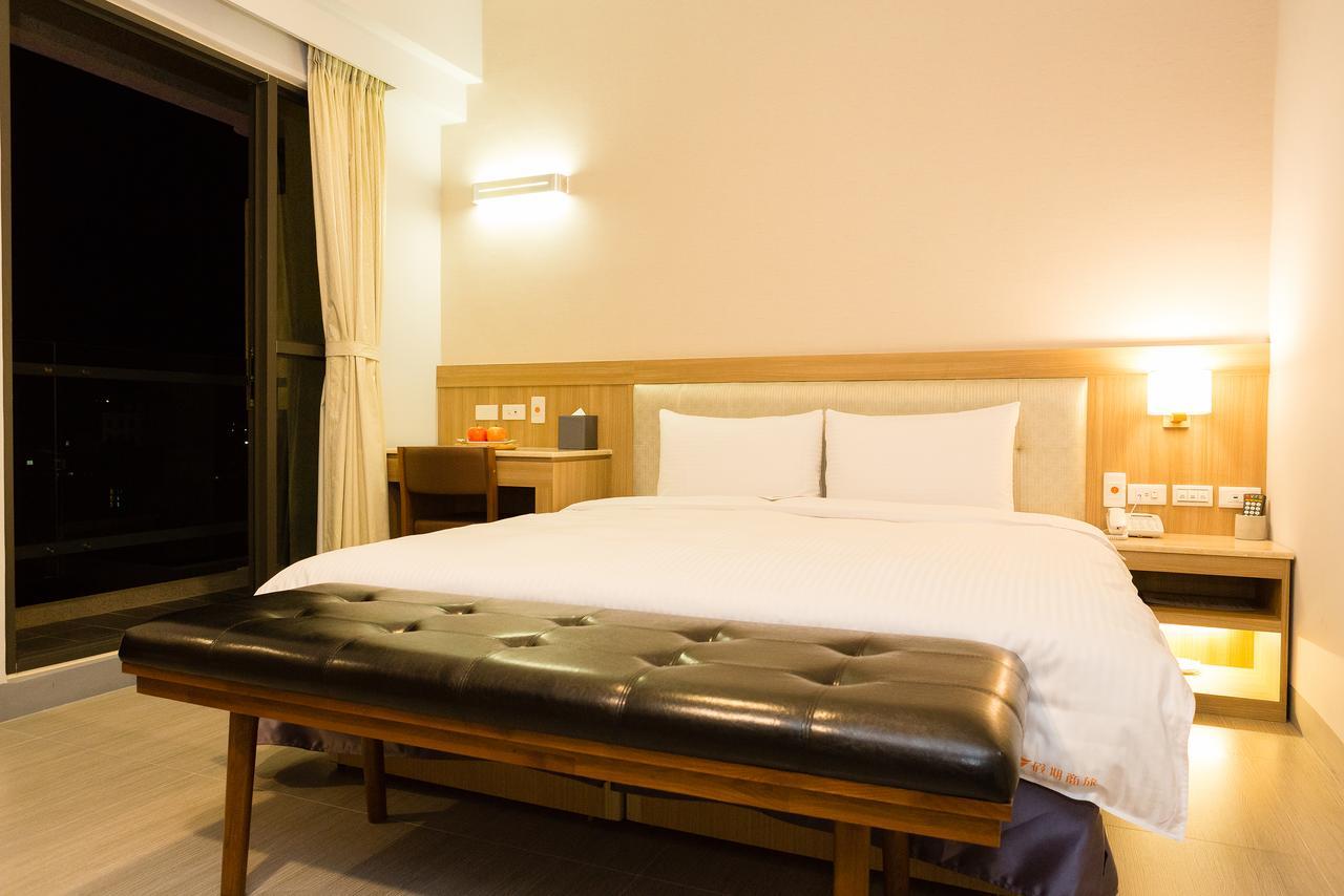 V-Hotel Taitung Екстериор снимка
