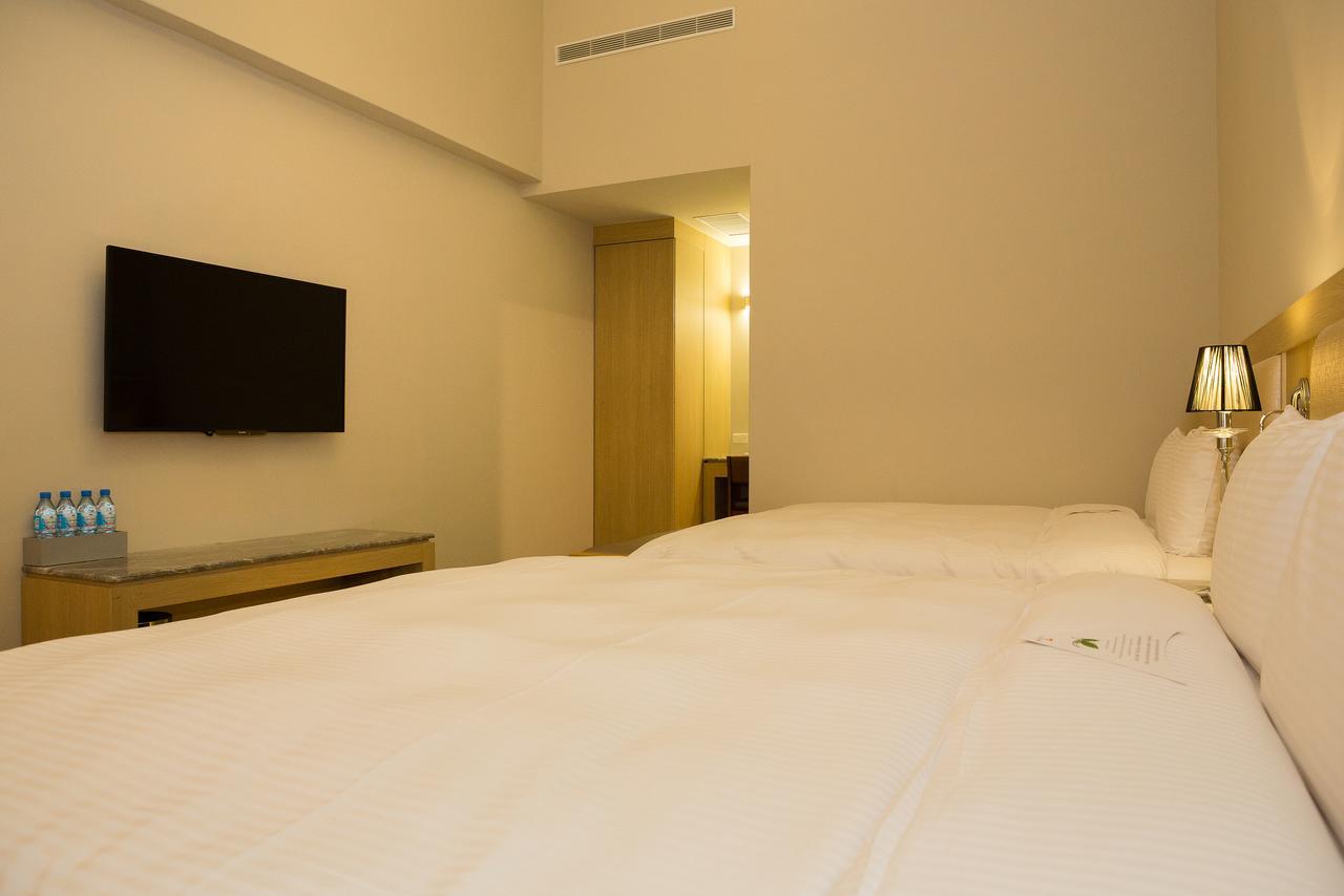 V-Hotel Taitung Екстериор снимка