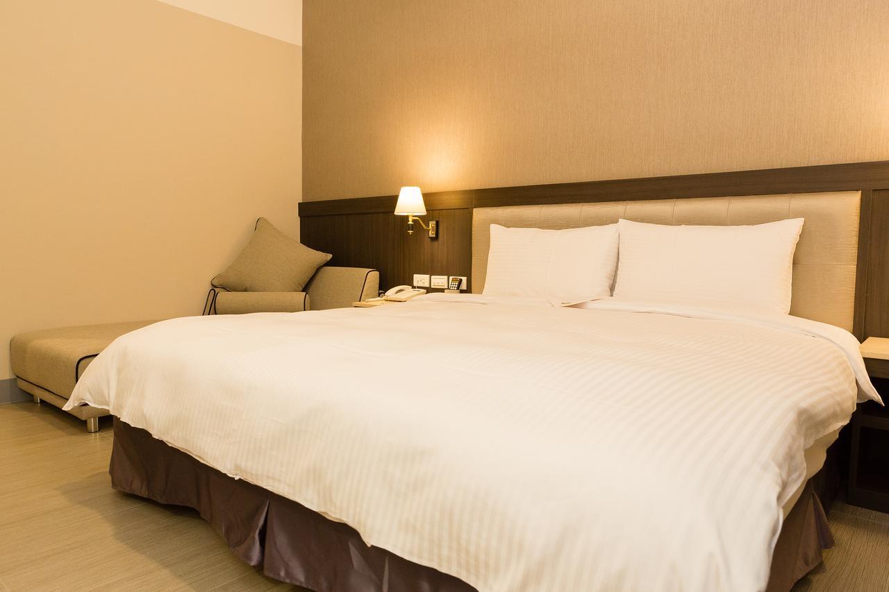 V-Hotel Taitung Екстериор снимка