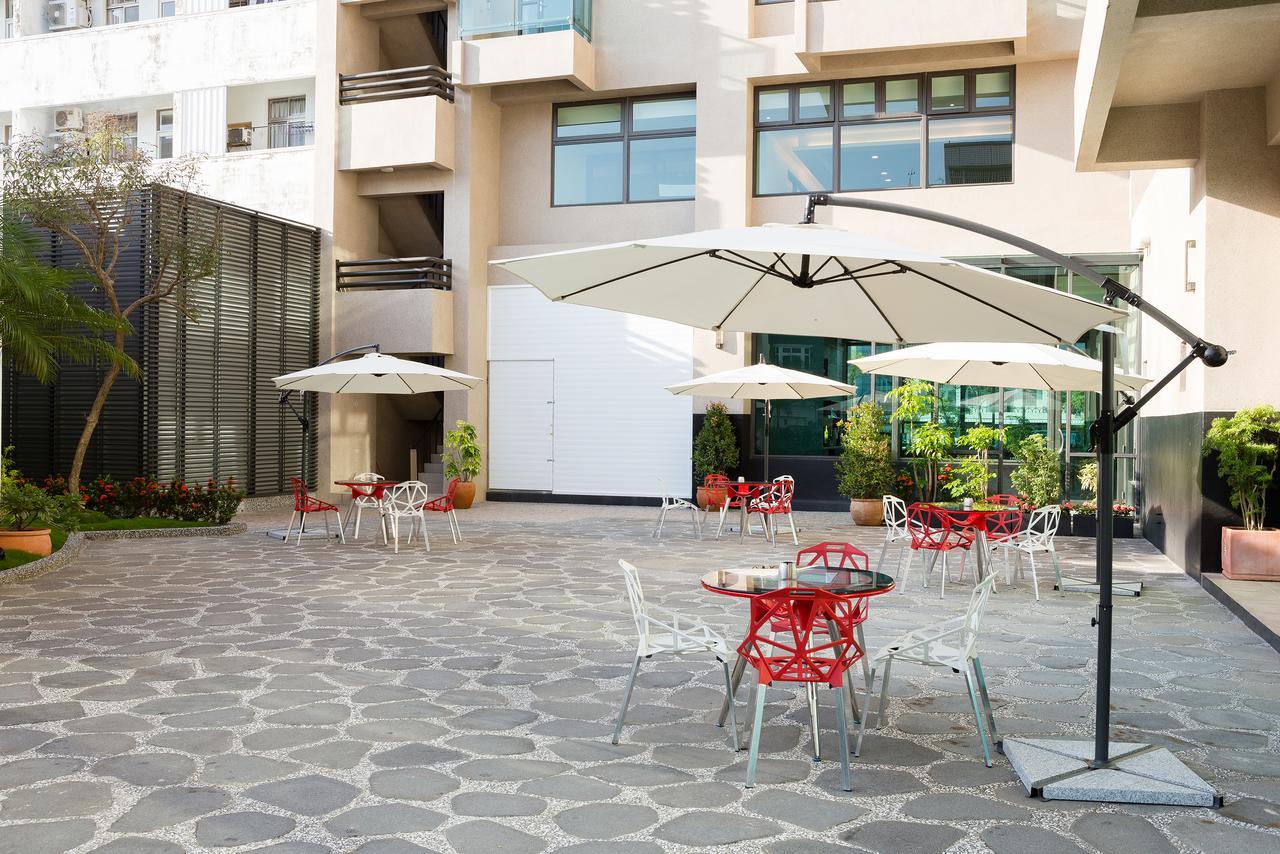 V-Hotel Taitung Екстериор снимка